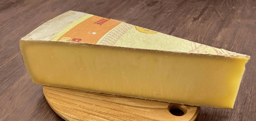 おすすめのハードチーズ「コンテ8ヶ月以上熟成」（フランス）